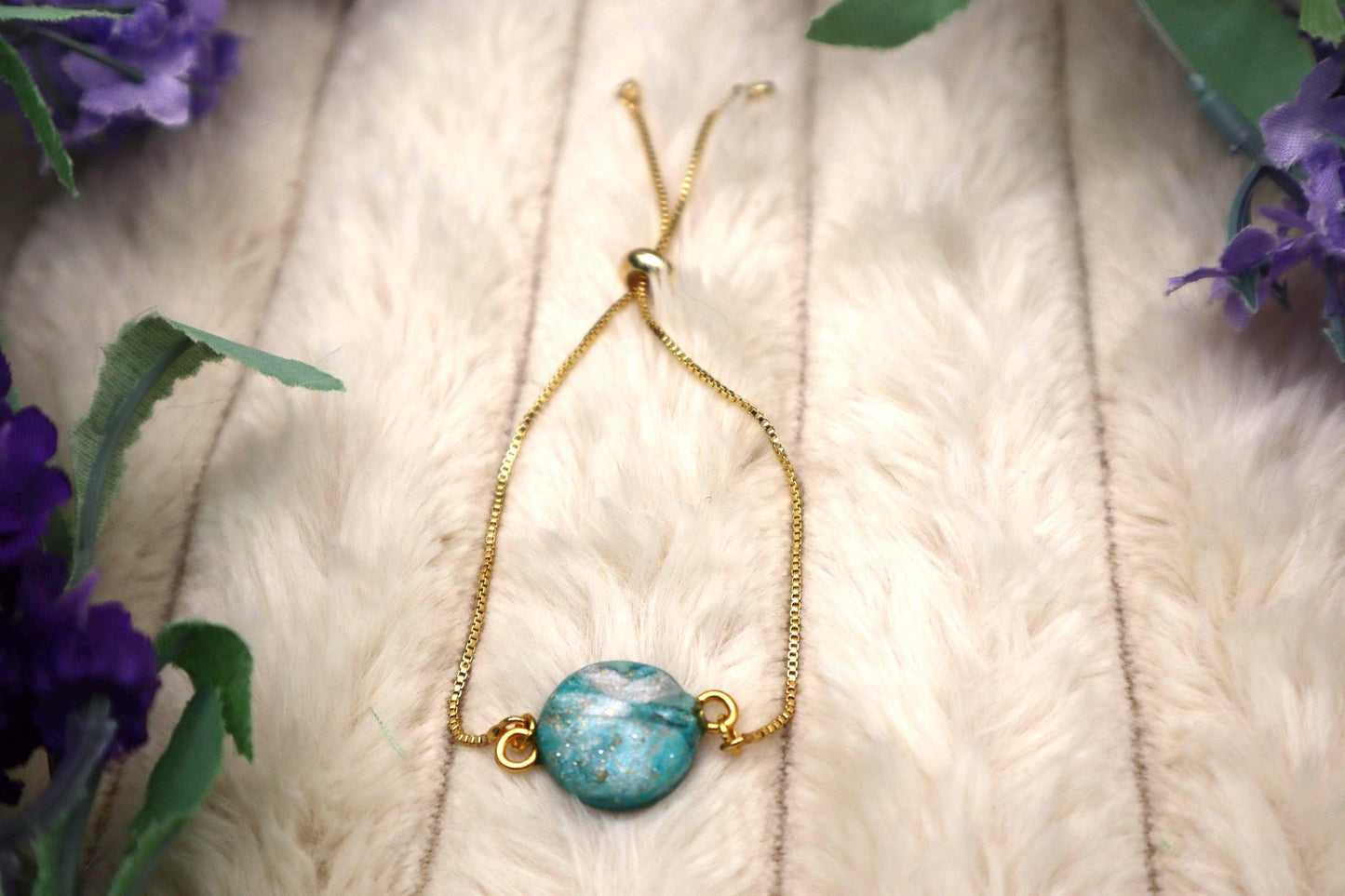 Adjustable Wolf Pendant Bracelet | Gold plated Stainless Steel Adjustable Chain