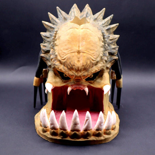 Alien Predator Dice Tower with Free Dice Set (dice colors vary) | Sci-Fi Dice Roller for TTRPG | Unique Design | D&D Gift for Gamers