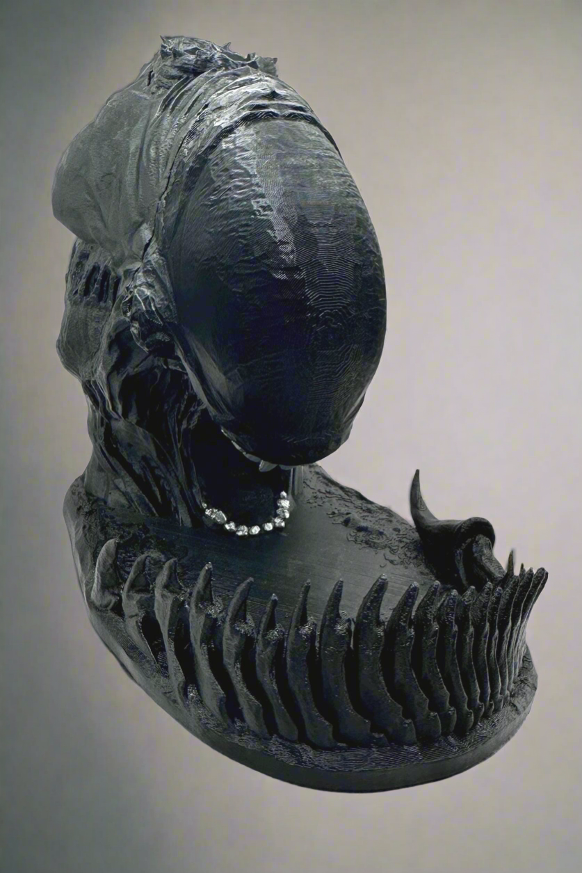 Alien Dice Tower - Free Resin Dice Set Included! (dice colors vary)