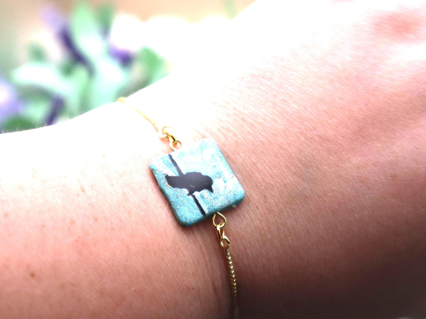 Adjustable Raven Pendant Bracelet | Gold plated Stainless Steel Adjustable Chain